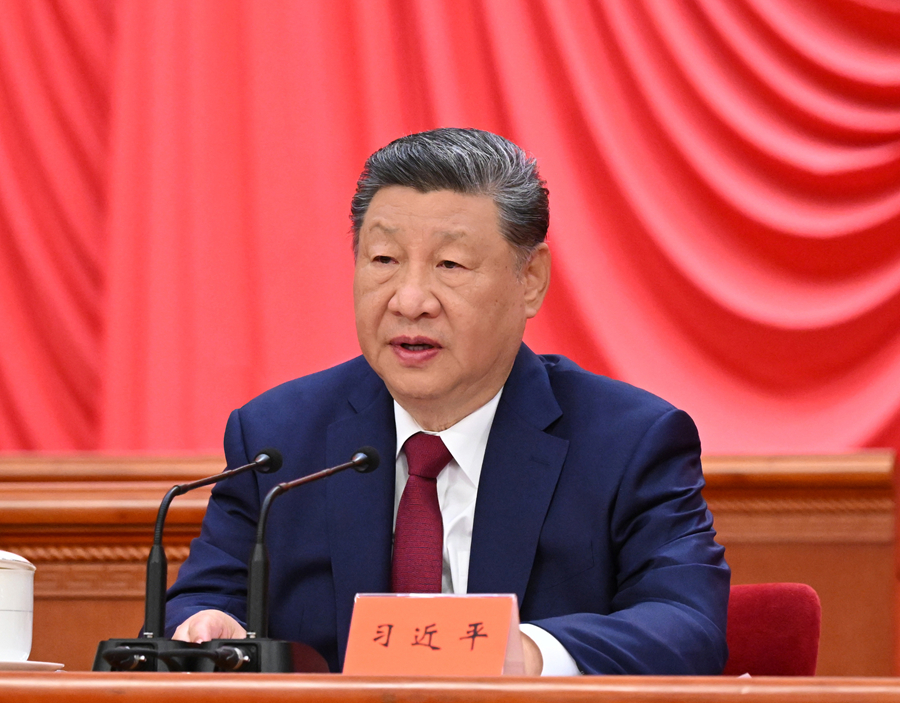   10月22日，纪念中国工农红军长征胜利90周年大会在北京人民大会堂隆重举行。中共中央总书记、国家主席、中央军委主席习近平发表重要讲话。